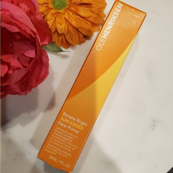 Ole Henriksen Banana Bright Sun-kissed Self Tanner and Face Primer - Picture 10 of 14